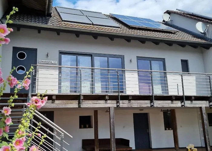 Appartement Mit Balkon